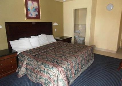 Rodeway Inn 莫德斯托 外观 照片