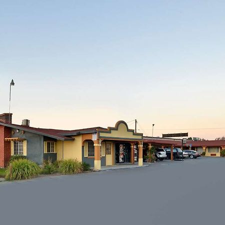 Rodeway Inn 莫德斯托 外观 照片