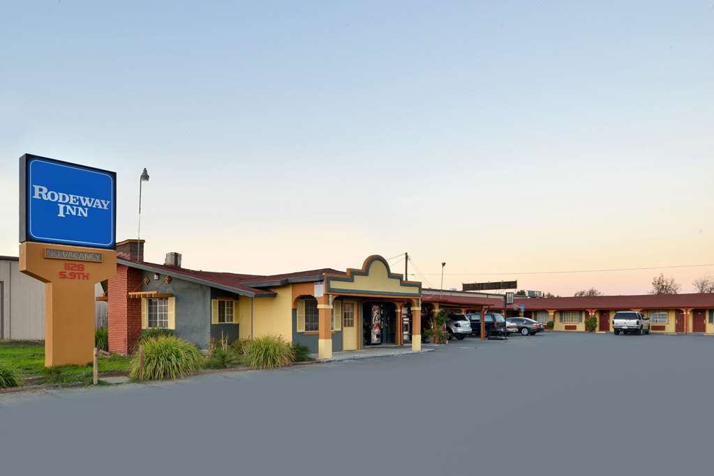 Rodeway Inn 莫德斯托 外观 照片